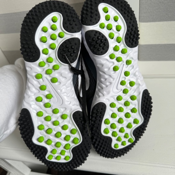 Nike Huarache Turf Shoes - Picture 4 of 7